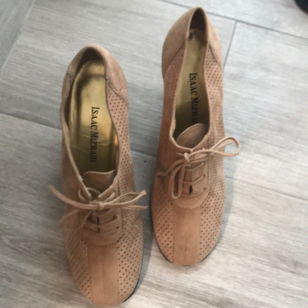 Isaac Mizrahi suede heels